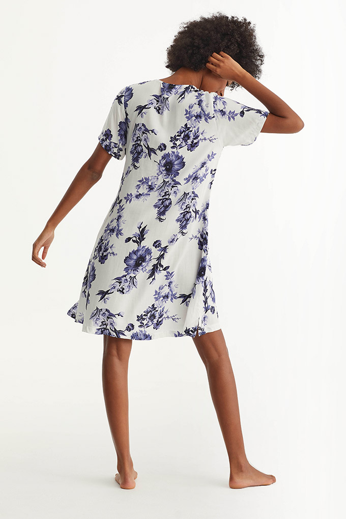 Woman Short Sleeve Floral Printed Gown