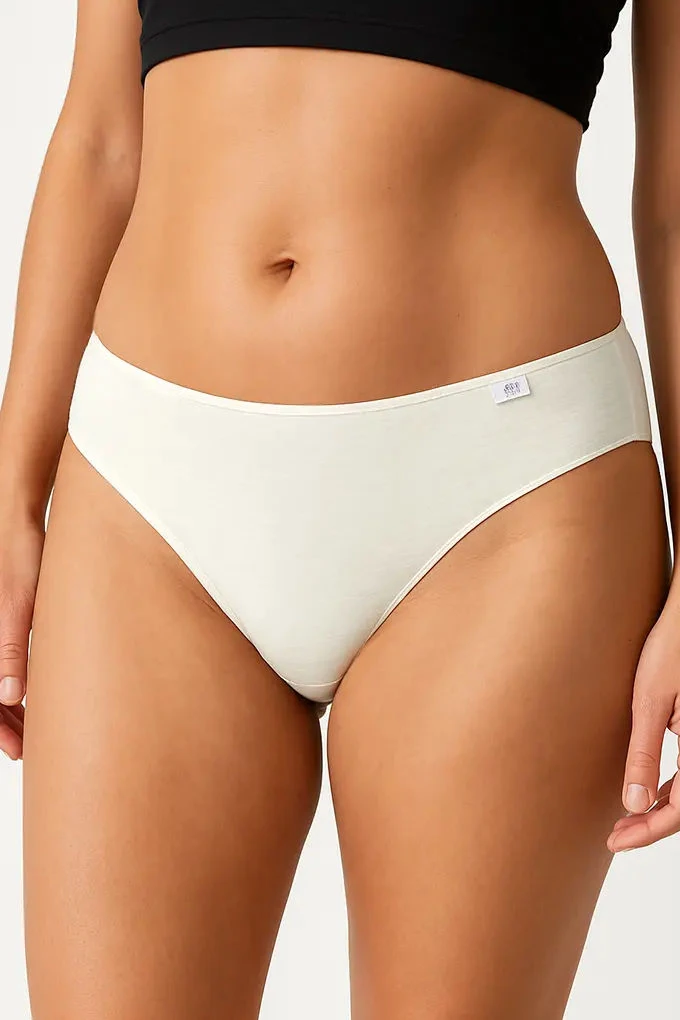 Woman Fiil Bikini Knickers w/ Discreet Marking