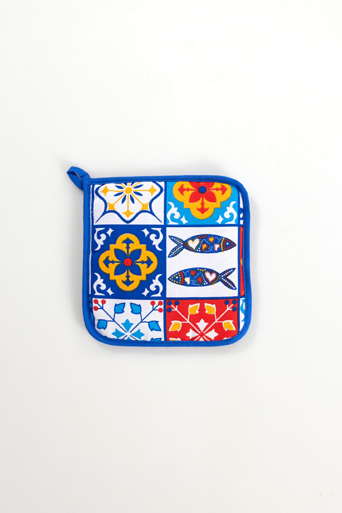 Colorful Tiles Traditional Pot Holders