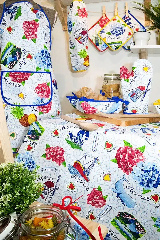 Azores Traditional Kitchen Aprons