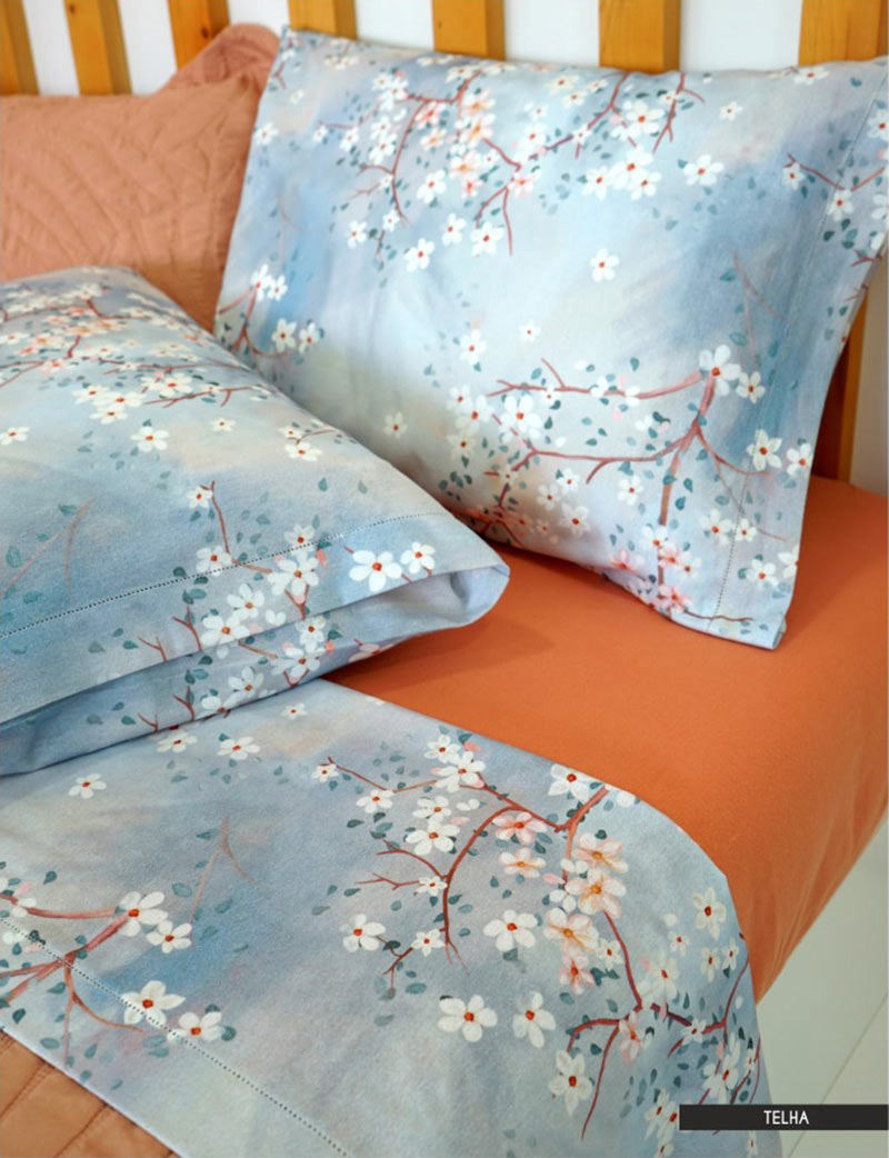 NOA/01 Set of Printed Flannel Sheets Set w/ Fitted Sheet
