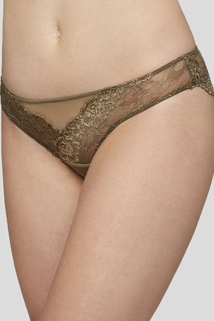19268 Woman Laced Bikini Knickers