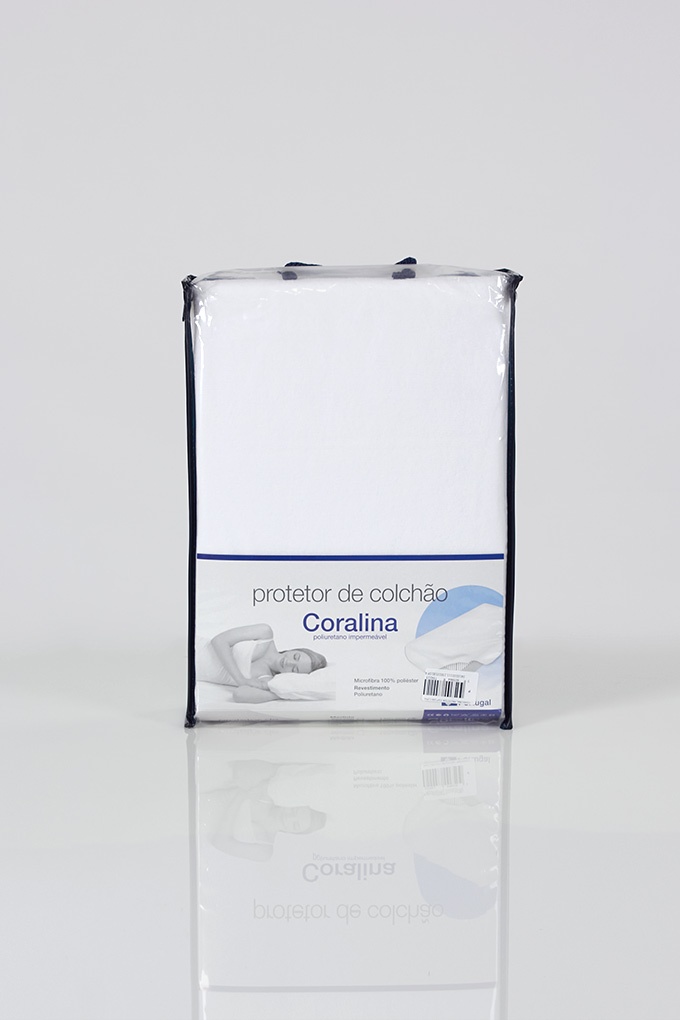 Coralina Impermeable Mattress Cover
