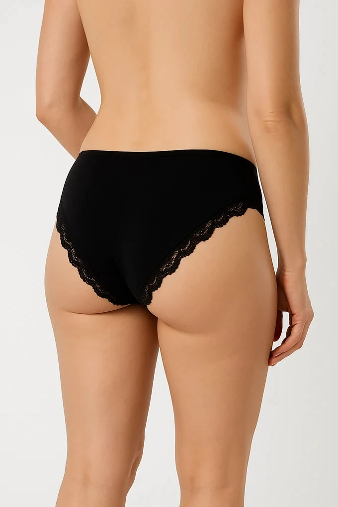 Woman Plain Bikini Knickers w/ Lace