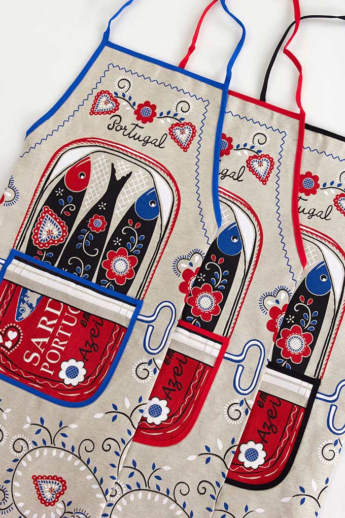 Canned Linen Traditional Kitchen Aprons