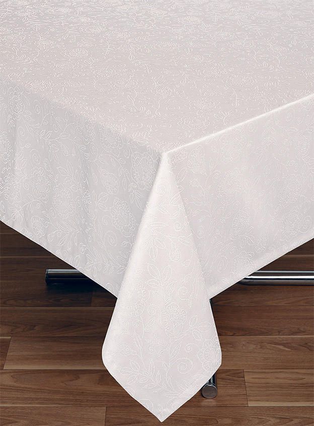 Viana Stain-Resistant Jacquard Tablecloth