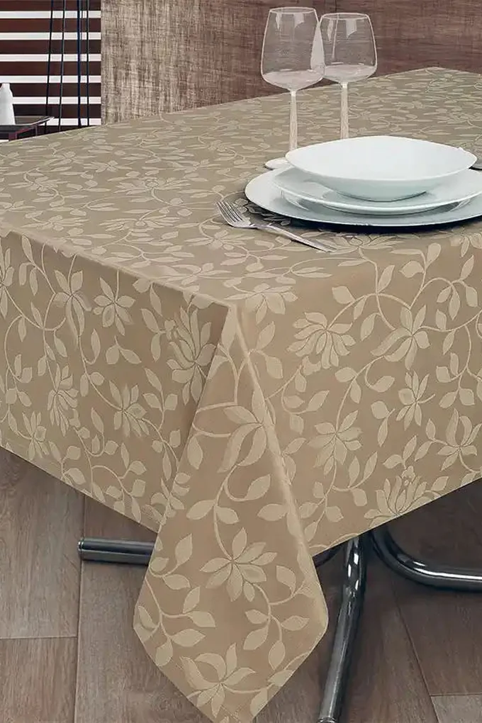 Katia Stain-Resistant Jacquard Tablecloth