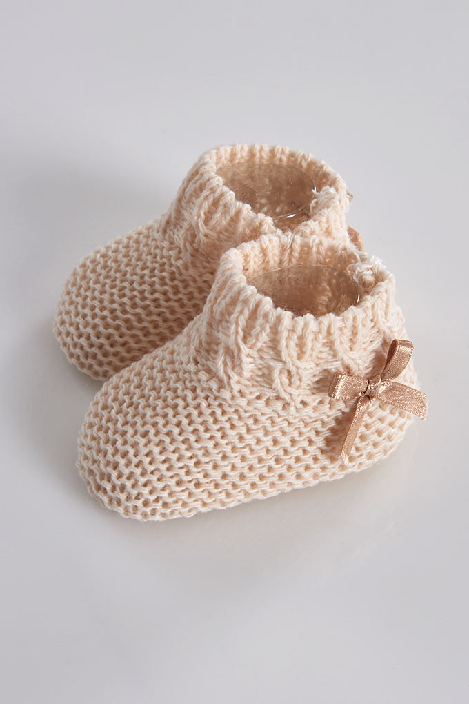 Baby Knitted Booties w/ Bow