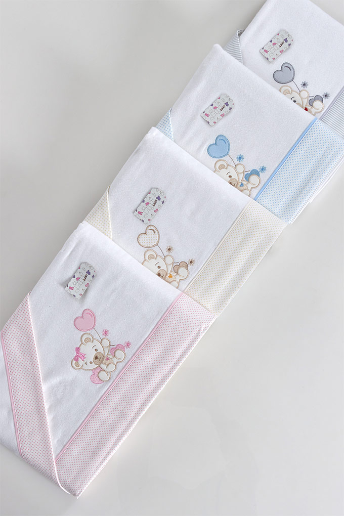 Bear w/ Balloon Embroidered Flannel Baby Sheets Set