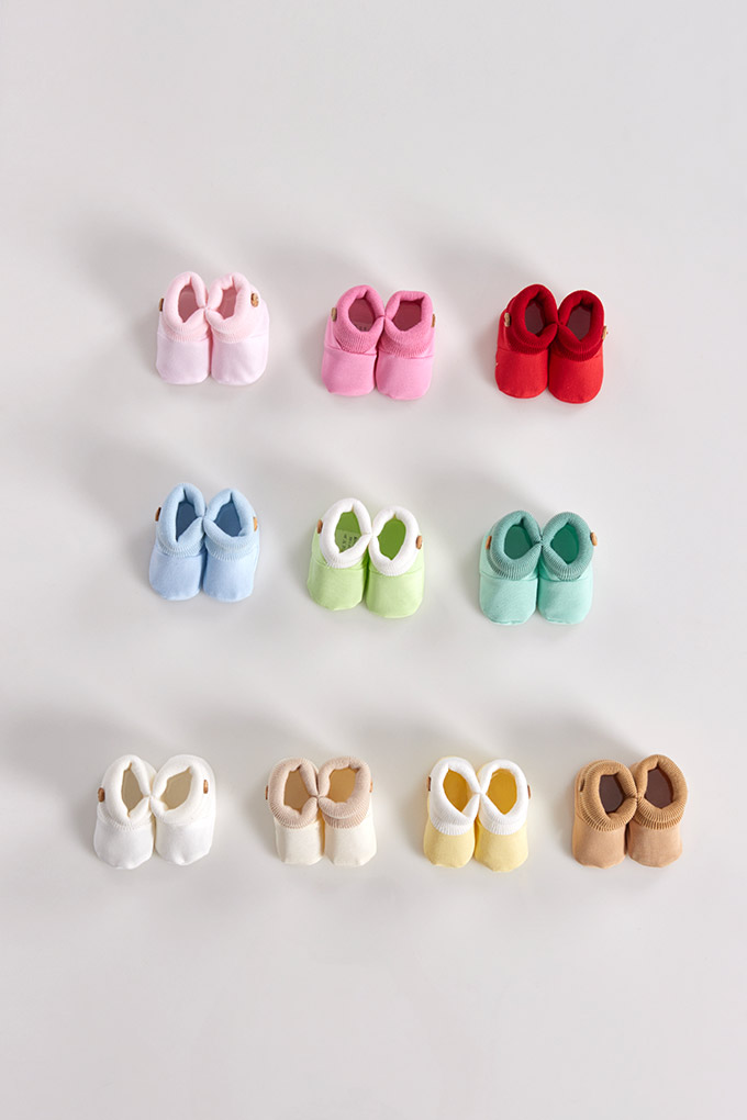 Cotton Baby Booties w/ Buttons