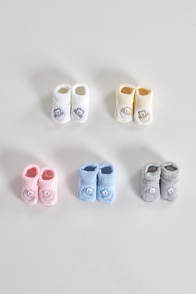 LC667 Bear Embroidery Baby Booties