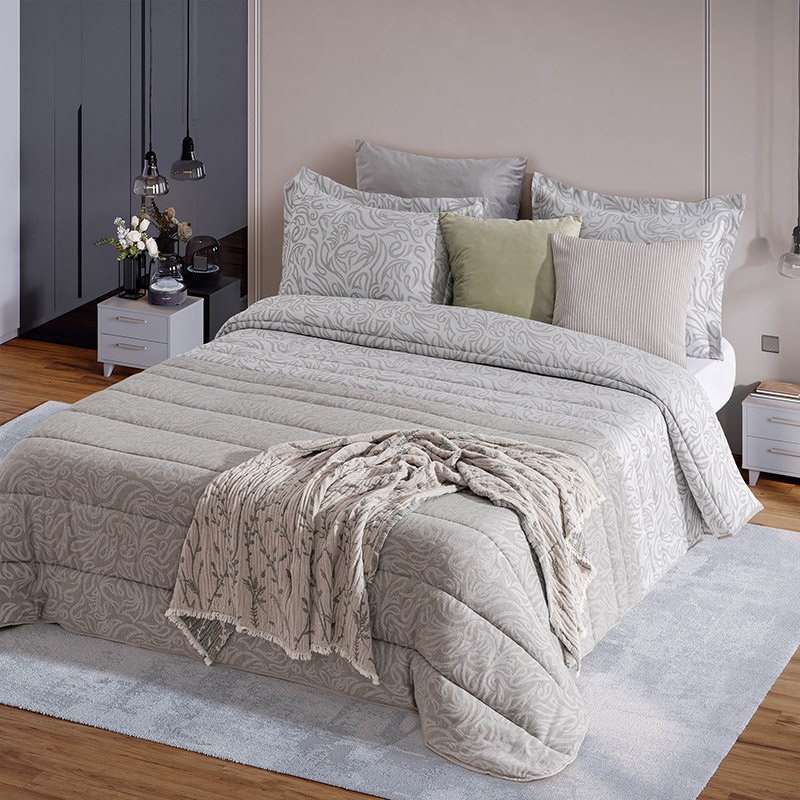Kiara Jacquard Quilted Comforter