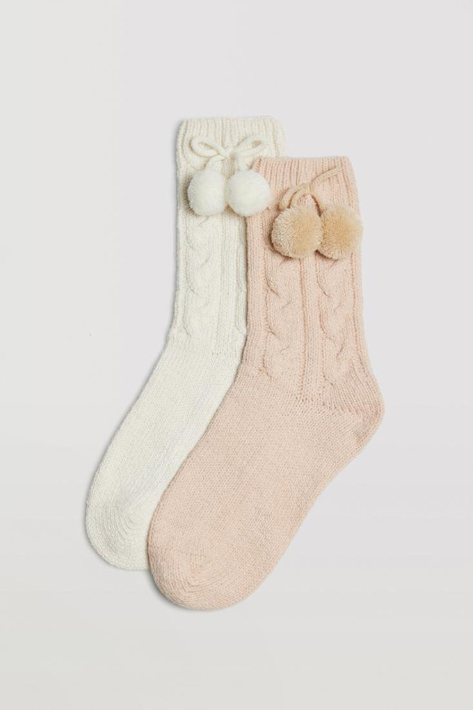 Woman Anti-Pressure Cuff Socks w/ Pompons