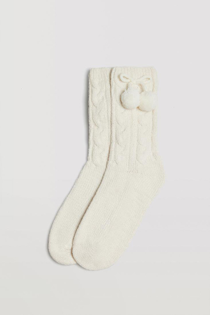 Woman Anti-Pressure Cuff Socks w/ Pompons