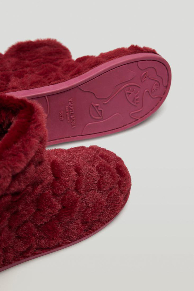 14108 Woman Hearts Slippers Boots
