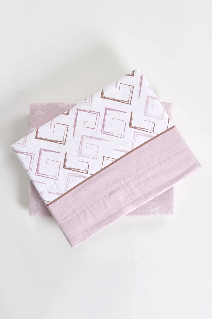 Geo Printed Flannel Sheets Set w/ Fitted Sheet
