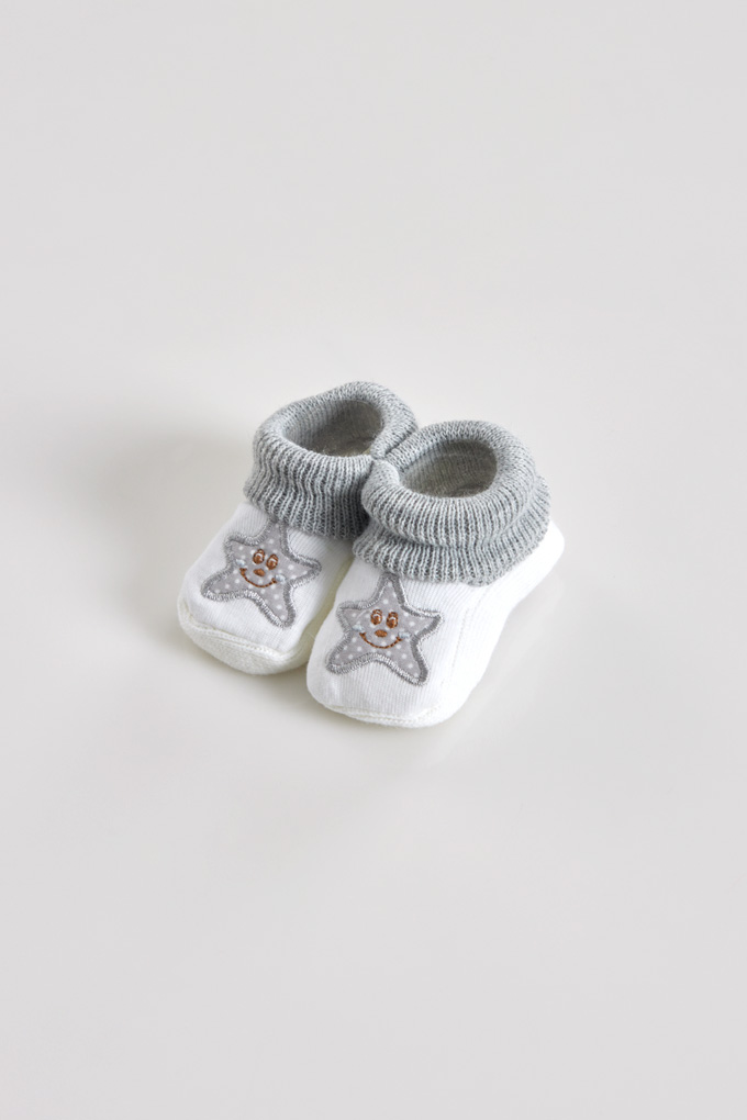 Star Embroidered Baby Booties
