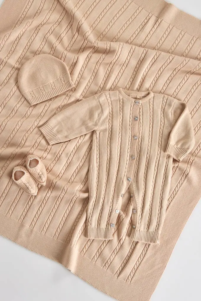 4 Pieces Knitted Maternity Set