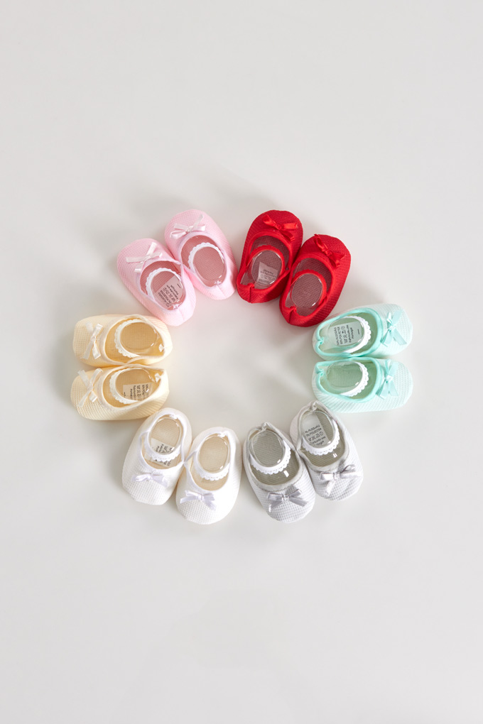 Piquet Baby Booties w/ Bow