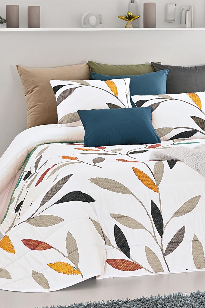 Laura Digital Printed Quilted Bedspread
