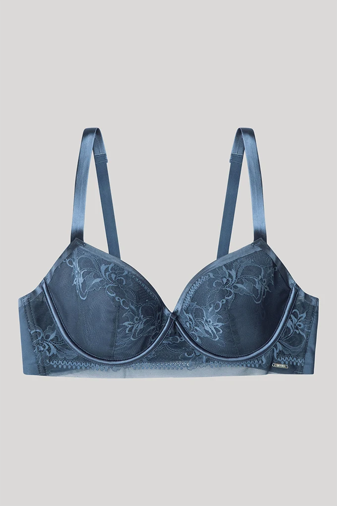 2/10081 Cup C Laced Capacity Bra