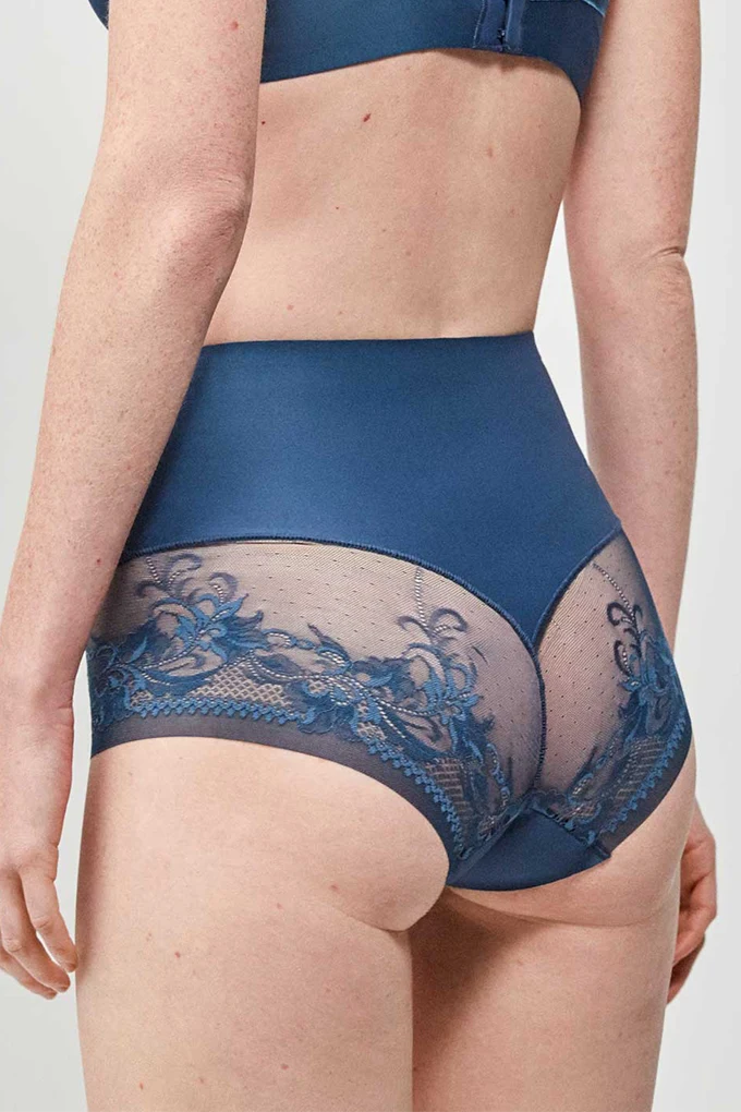 2/10083 Seamless High Waist Knickers