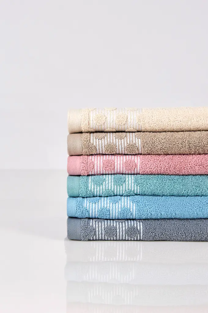 Bolas Jacquard Terry Hand Towels