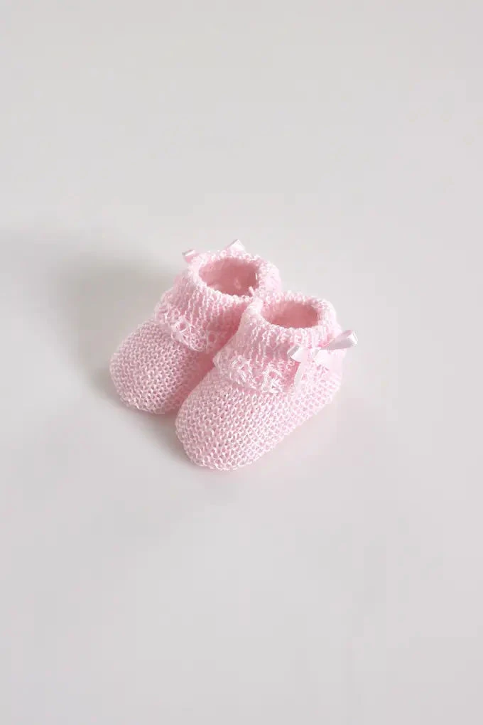 LC739P Perle Knitted Baby Booties w/ Bow