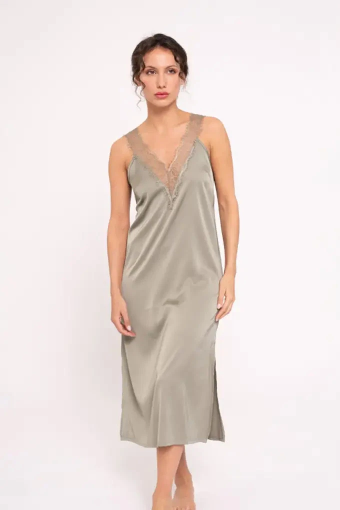 210049 Woman Satin Nightshirt
