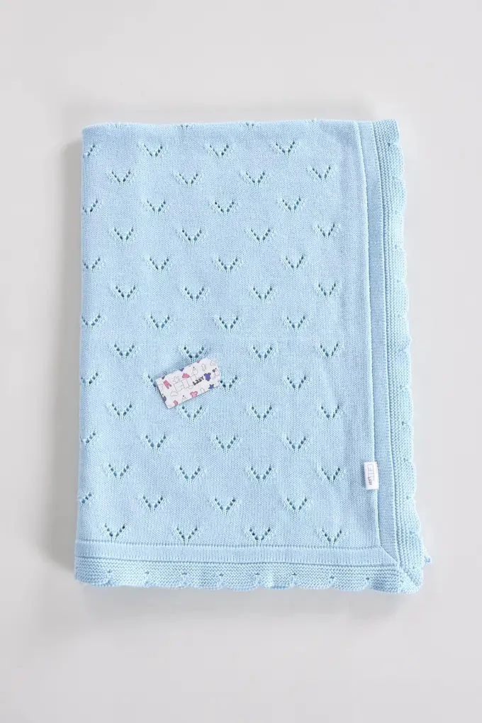 V Round Finishes Knitted Baby Blanket