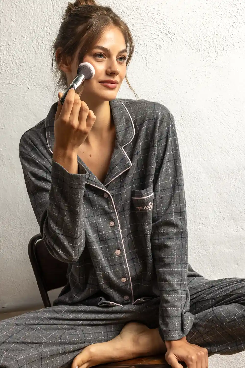 Women Check Print Buttoned Soft Knit Pyjama Admas 64501